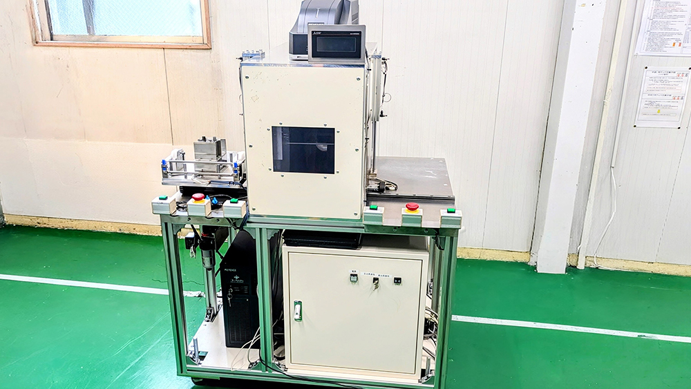 レーザーカット機